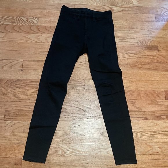 American Eagle High-Waisted Skinny Jean - Picture 1 of 4